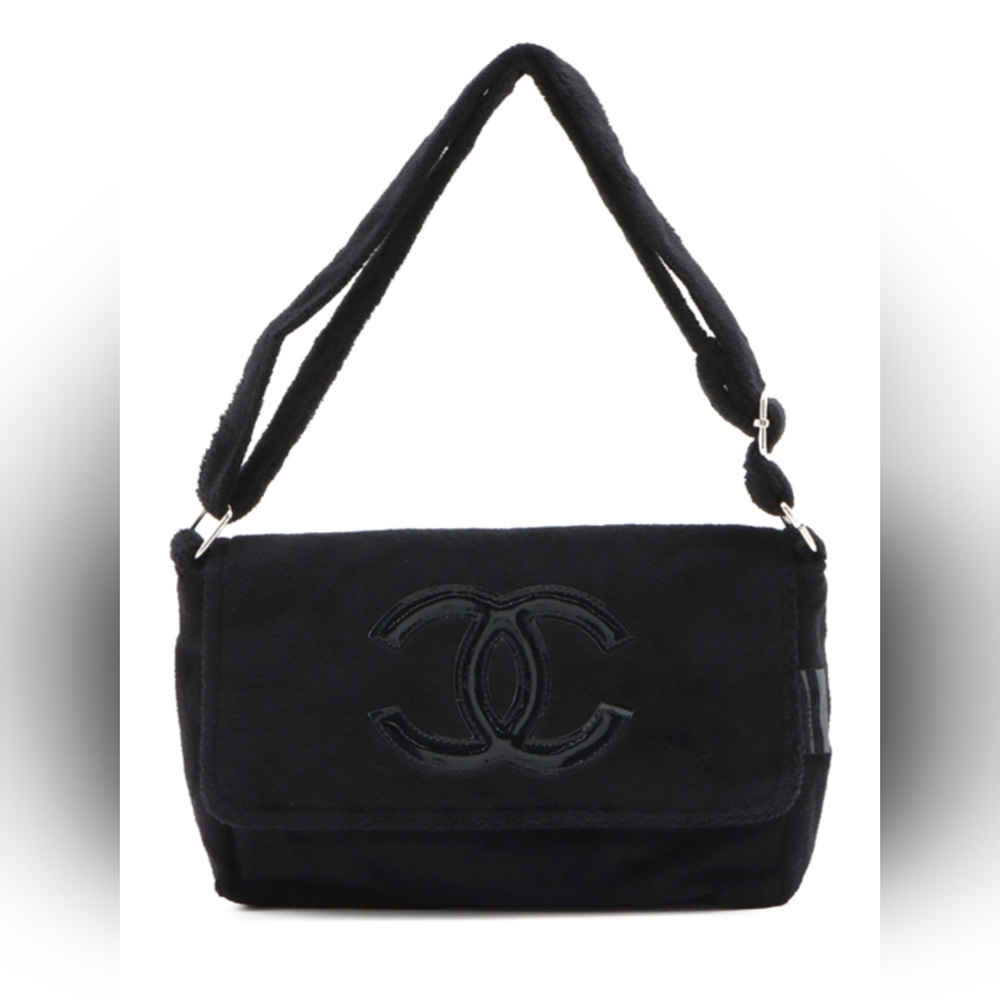 🖤 Chanel Crossbody Bag 🖤 - Picture 2 of 16